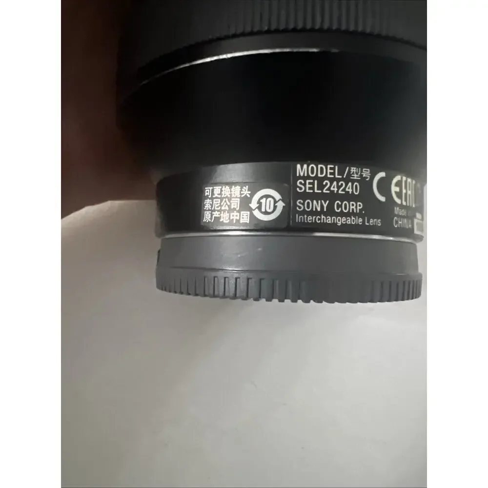 Sony SEL24240 FE 24-240mm F3.5-6.3 OSS E-mount Telephoto Zoom Lens